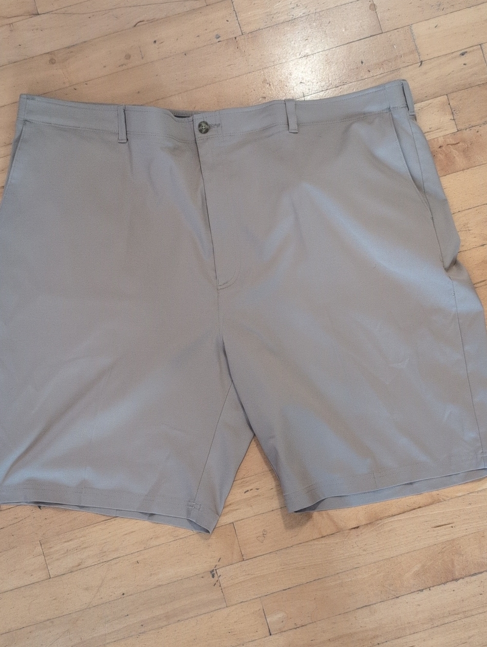 PGA Tour Men's Classic Performance Shorts - Light Gray 48